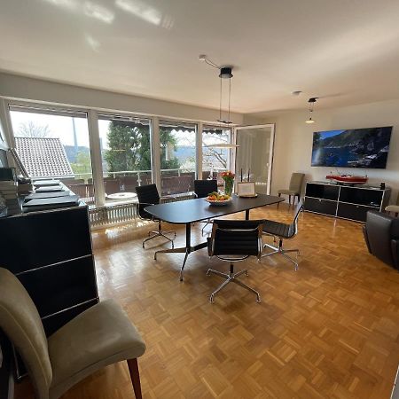 Appartement Region Esslingen - Naehe Messe - Flughafen - Stuttgart - Wohnen Und Arbeiten Auf Zeit In 120M2 Wohlfuehlatmosphaere - Ab 3 Uebernachtungen - Geeignet Fuer 4 Pers Incl Kinder - Beistellbett Moeglich - Kinder Und Tiere Willkommen - Garage F Altbach Exterior photo