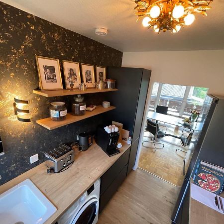 Appartement Region Esslingen - Naehe Messe - Flughafen - Stuttgart - Wohnen Und Arbeiten Auf Zeit In 120M2 Wohlfuehlatmosphaere - Ab 3 Uebernachtungen - Geeignet Fuer 4 Pers Incl Kinder - Beistellbett Moeglich - Kinder Und Tiere Willkommen - Garage F Altbach Exterior photo