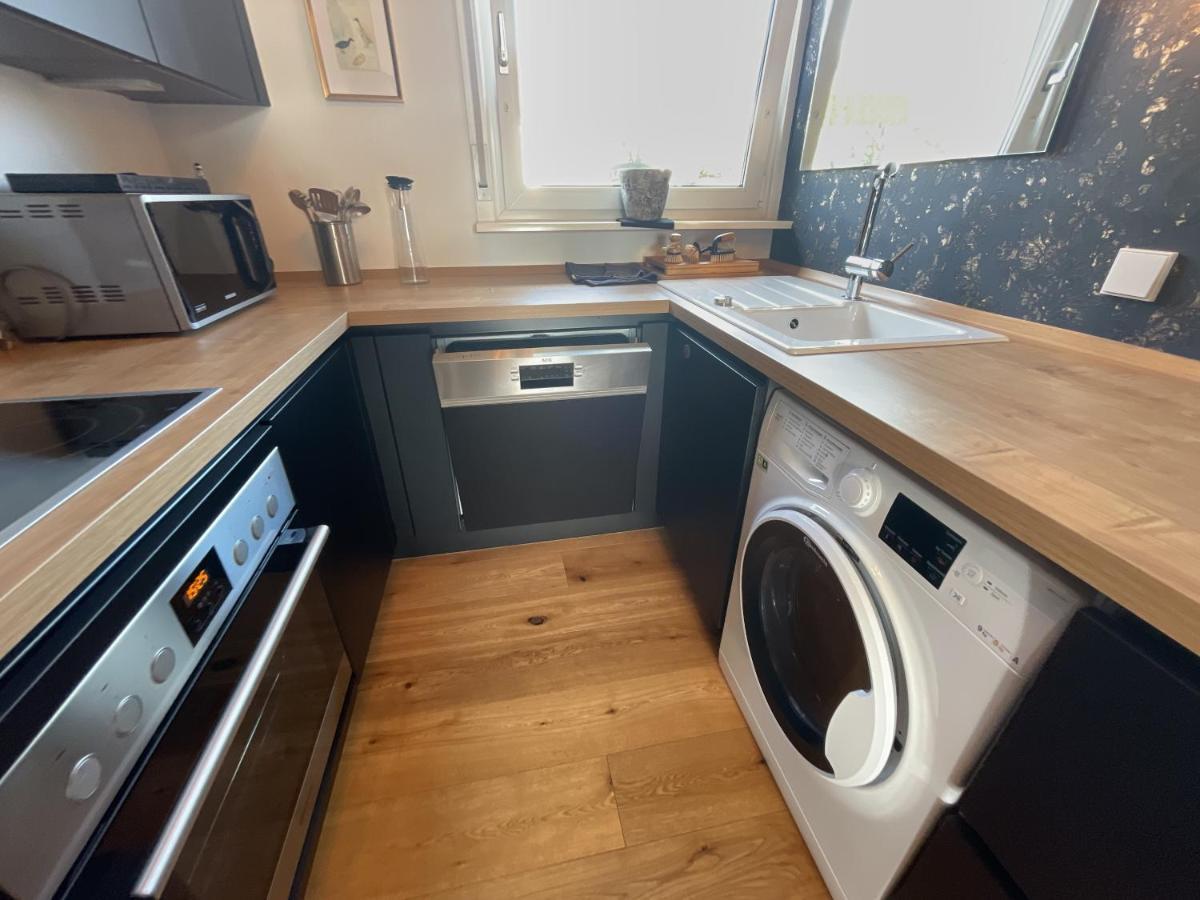 Appartement Region Esslingen - Naehe Messe - Flughafen - Stuttgart - Wohnen Und Arbeiten Auf Zeit In 120M2 Wohlfuehlatmosphaere - Ab 3 Uebernachtungen - Geeignet Fuer 4 Pers Incl Kinder - Beistellbett Moeglich - Kinder Und Tiere Willkommen - Garage F Altbach Exterior photo