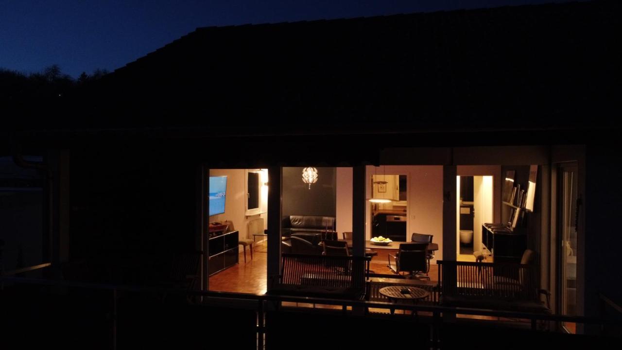 Appartement Region Esslingen - Naehe Messe - Flughafen - Stuttgart - Wohnen Und Arbeiten Auf Zeit In 120M2 Wohlfuehlatmosphaere - Ab 3 Uebernachtungen - Geeignet Fuer 4 Pers Incl Kinder - Beistellbett Moeglich - Kinder Und Tiere Willkommen - Garage F Altbach Exterior photo