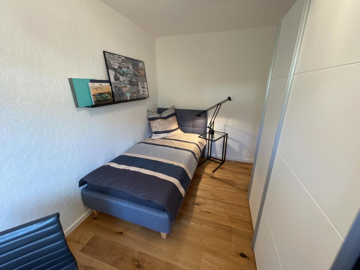 Appartement Region Esslingen - Naehe Messe - Flughafen - Stuttgart - Wohnen Und Arbeiten Auf Zeit In 120M2 Wohlfuehlatmosphaere - Ab 3 Uebernachtungen - Geeignet Fuer 4 Pers Incl Kinder - Beistellbett Moeglich - Kinder Und Tiere Willkommen - Garage F Altbach Exterior photo