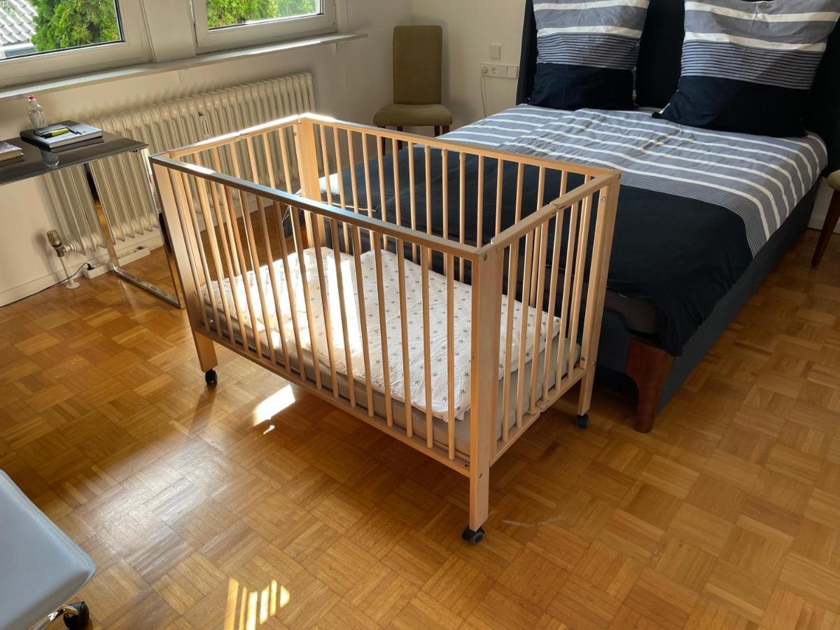 Appartement Region Esslingen - Naehe Messe - Flughafen - Stuttgart - Wohnen Und Arbeiten Auf Zeit In 120M2 Wohlfuehlatmosphaere - Ab 3 Uebernachtungen - Geeignet Fuer 4 Pers Incl Kinder - Beistellbett Moeglich - Kinder Und Tiere Willkommen - Garage F Altbach Exterior photo