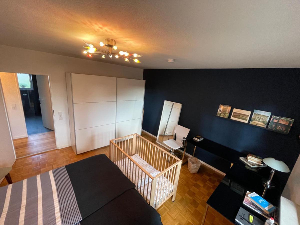 Appartement Region Esslingen - Naehe Messe - Flughafen - Stuttgart - Wohnen Und Arbeiten Auf Zeit In 120M2 Wohlfuehlatmosphaere - Ab 3 Uebernachtungen - Geeignet Fuer 4 Pers Incl Kinder - Beistellbett Moeglich - Kinder Und Tiere Willkommen - Garage F Altbach Exterior photo