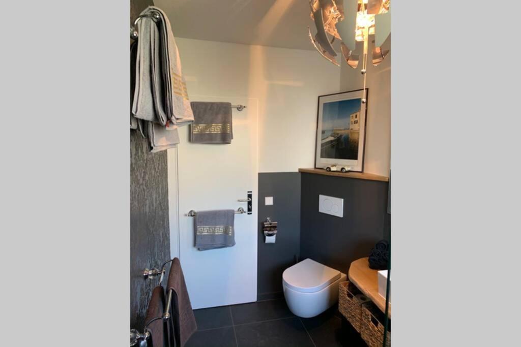 Appartement Region Esslingen - Naehe Messe - Flughafen - Stuttgart - Wohnen Und Arbeiten Auf Zeit In 120M2 Wohlfuehlatmosphaere - Ab 3 Uebernachtungen - Geeignet Fuer 4 Pers Incl Kinder - Beistellbett Moeglich - Kinder Und Tiere Willkommen - Garage F Altbach Exterior photo