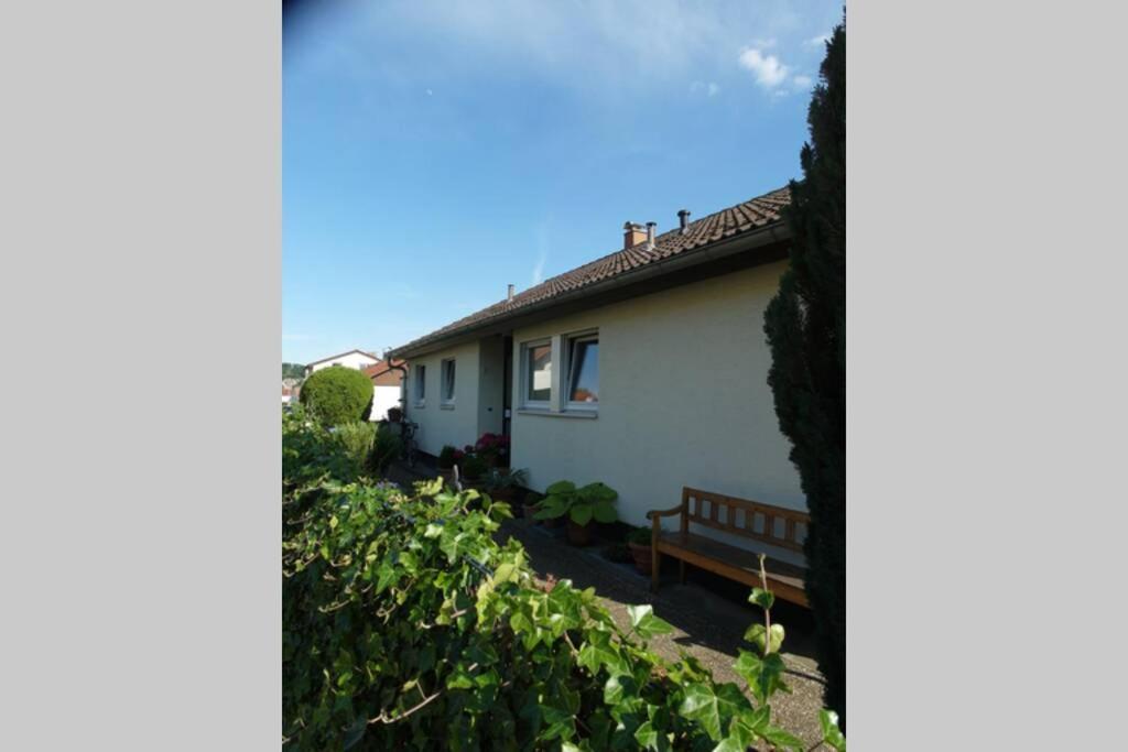 Appartement Region Esslingen - Naehe Messe - Flughafen - Stuttgart - Wohnen Und Arbeiten Auf Zeit In 120M2 Wohlfuehlatmosphaere - Ab 3 Uebernachtungen - Geeignet Fuer 4 Pers Incl Kinder - Beistellbett Moeglich - Kinder Und Tiere Willkommen - Garage F Altbach Exterior photo