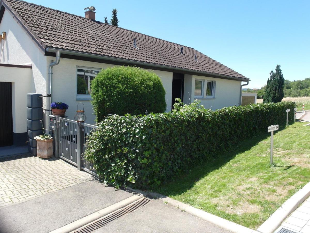 Appartement Region Esslingen - Naehe Messe - Flughafen - Stuttgart - Wohnen Und Arbeiten Auf Zeit In 120M2 Wohlfuehlatmosphaere - Ab 3 Uebernachtungen - Geeignet Fuer 4 Pers Incl Kinder - Beistellbett Moeglich - Kinder Und Tiere Willkommen - Garage F Altbach Exterior photo